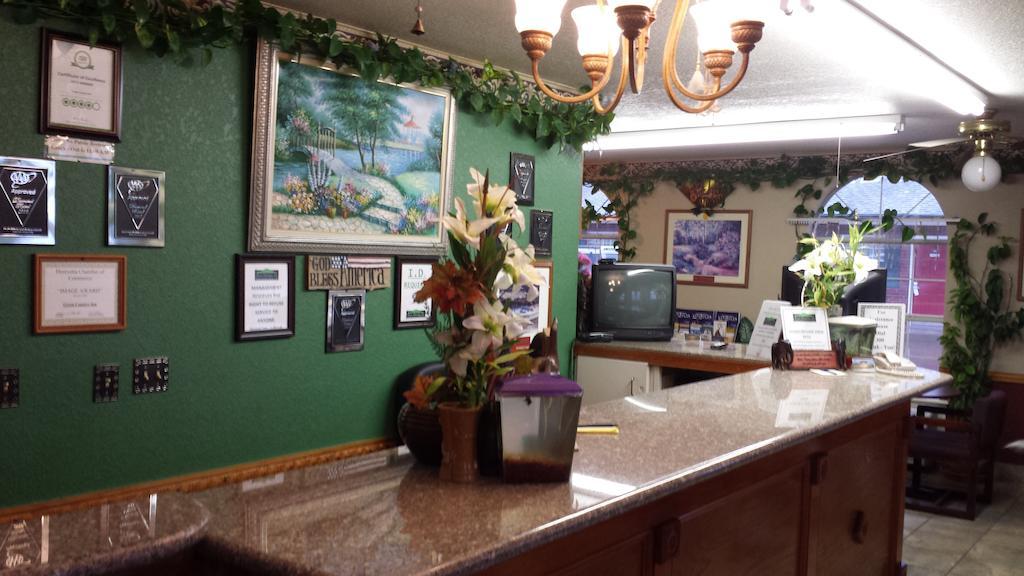 Green Country Inn Henryetta Buitenkant foto