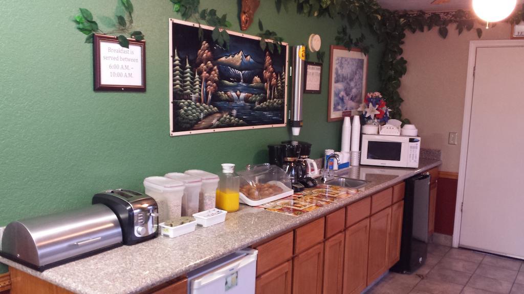 Green Country Inn Henryetta Buitenkant foto